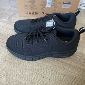 Men’s new shoes size 12